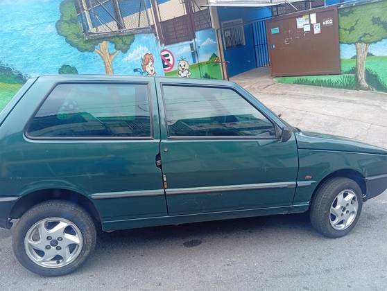 FIAT UNO 1.0 MILLE ELETRONIC 8V GASOLINA 2P MANUAL FIAT UNO 1.0 MILLE ELETRONIC 8V GASOLINA 2P MANUAL